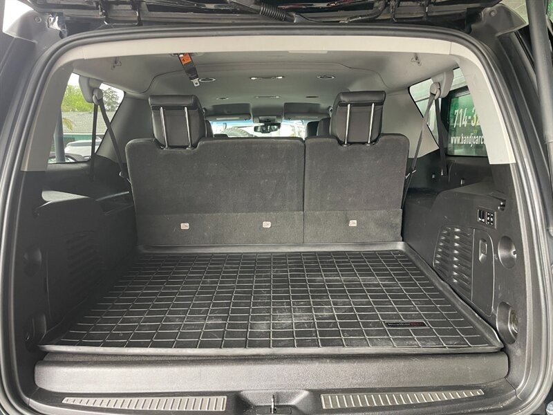 Chevrolet Suburban Vehicle Full-screen Gallery Image 44