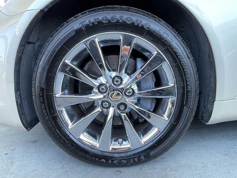 Lexus LS 460 Vehicle Full-screen Gallery Image 44