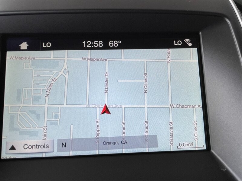 Ford Edge Vehicle Full-screen Gallery Image 32