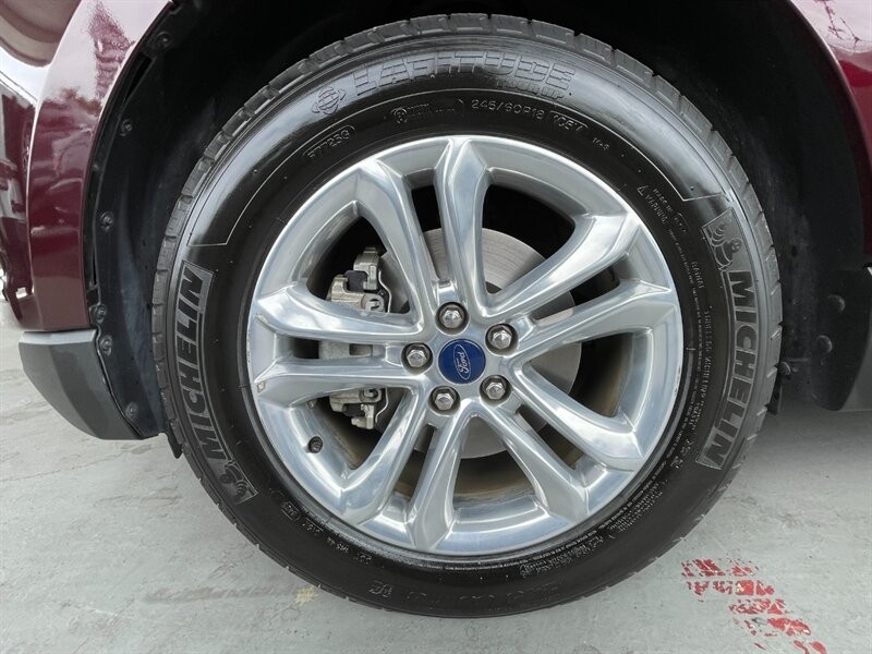 Ford Edge Vehicle Full-screen Gallery Image 42