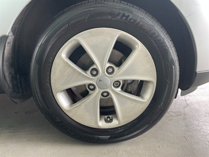 Kia Soul Vehicle Full-screen Gallery Image 33