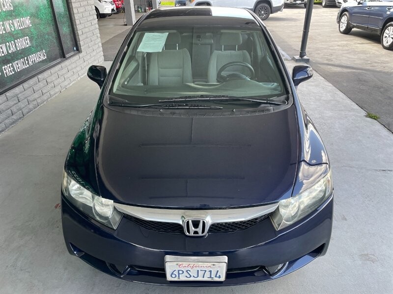 Honda Civic Sedan Vehicle Full-screen Gallery Image 13
