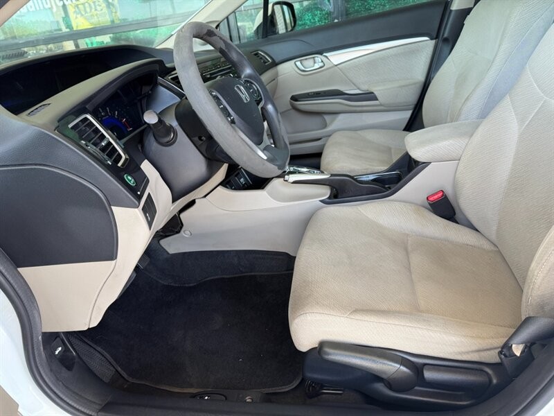 Honda Civic Sedan Vehicle Full-screen Gallery Image 18