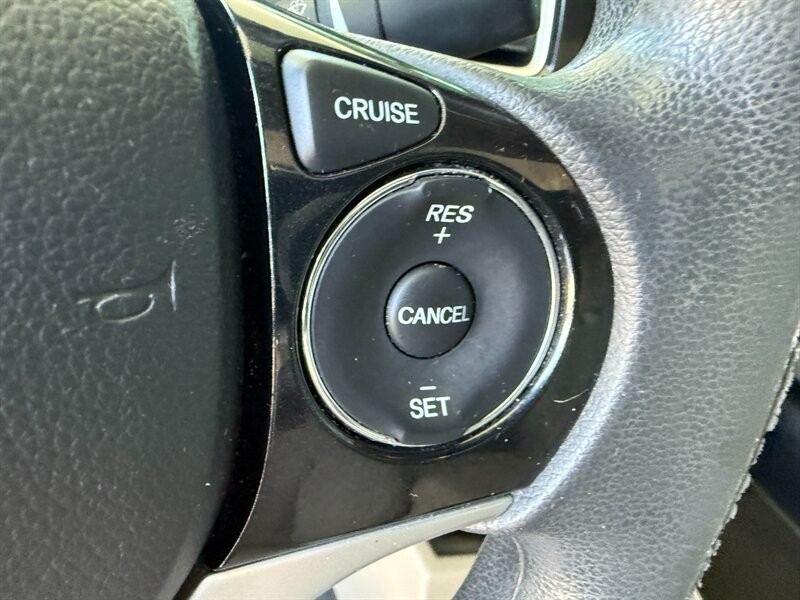 Honda Civic Sedan Vehicle Full-screen Gallery Image 21