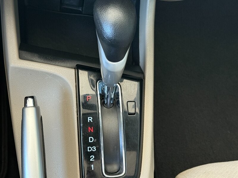 Honda Civic Sedan Vehicle Full-screen Gallery Image 31