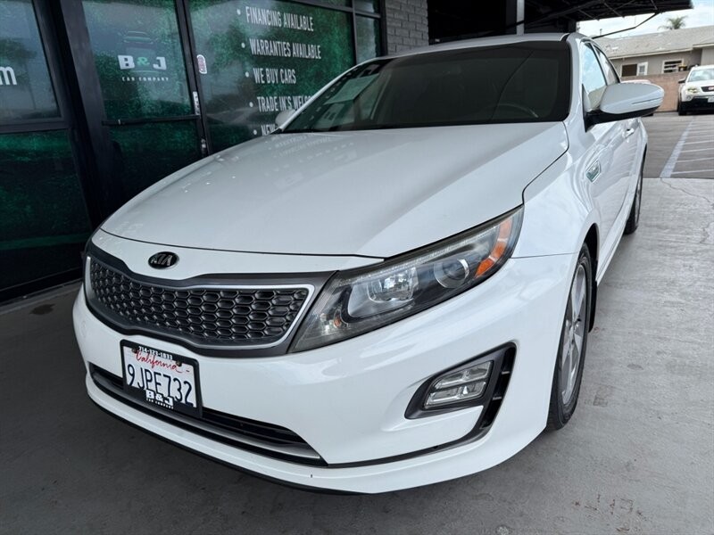 Kia Optima Hybrid Vehicle Full-screen Gallery Image 03