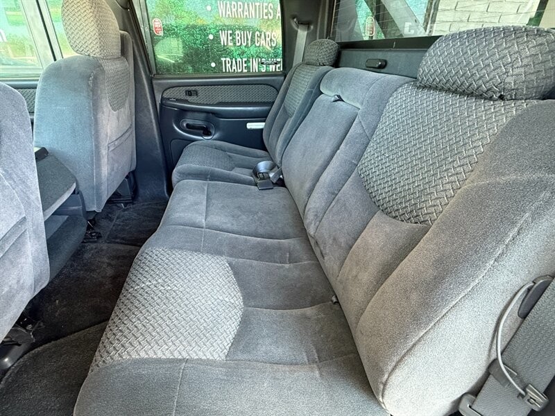 Chevrolet Avalanche Vehicle Full-screen Gallery Image 23