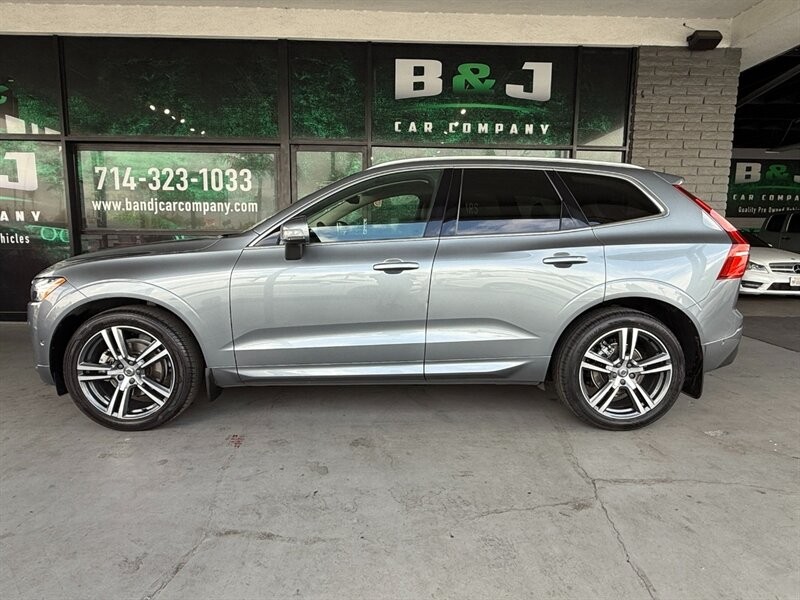 Volvo XC60 Vehicle Full-screen Gallery Image 04