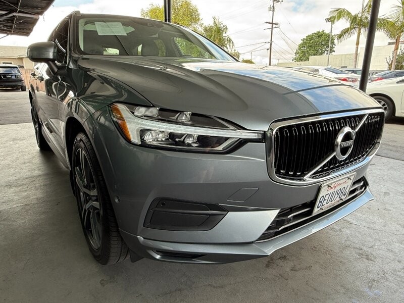 Volvo XC60 Vehicle Full-screen Gallery Image 09