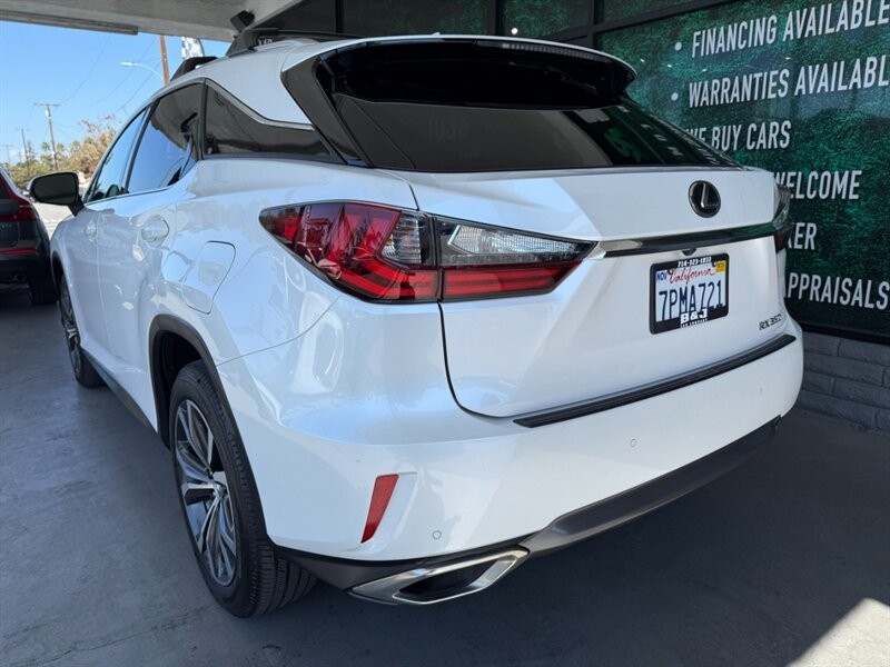 Lexus RX 350 Vehicle Full-screen Gallery Image 07