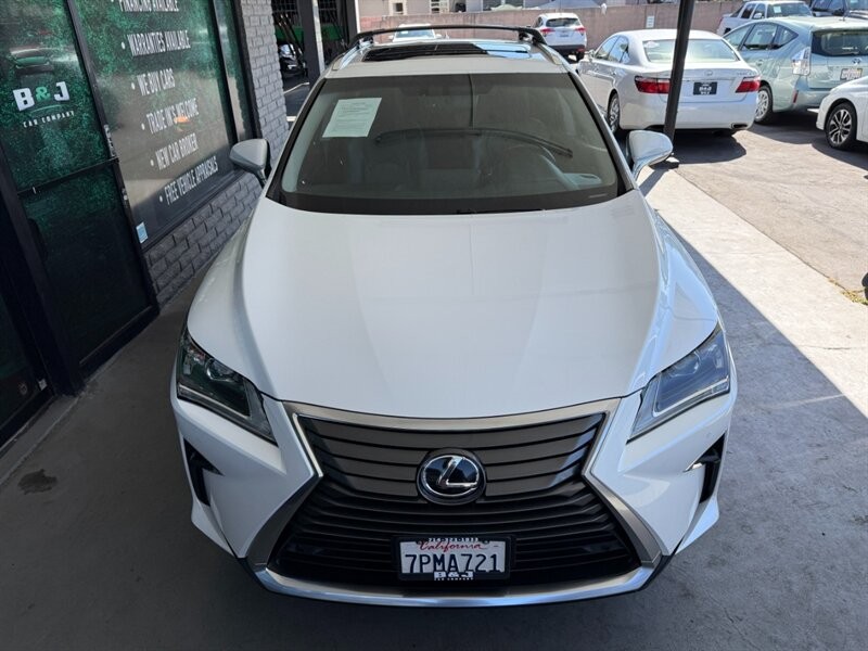 Lexus RX 350 Vehicle Full-screen Gallery Image 13