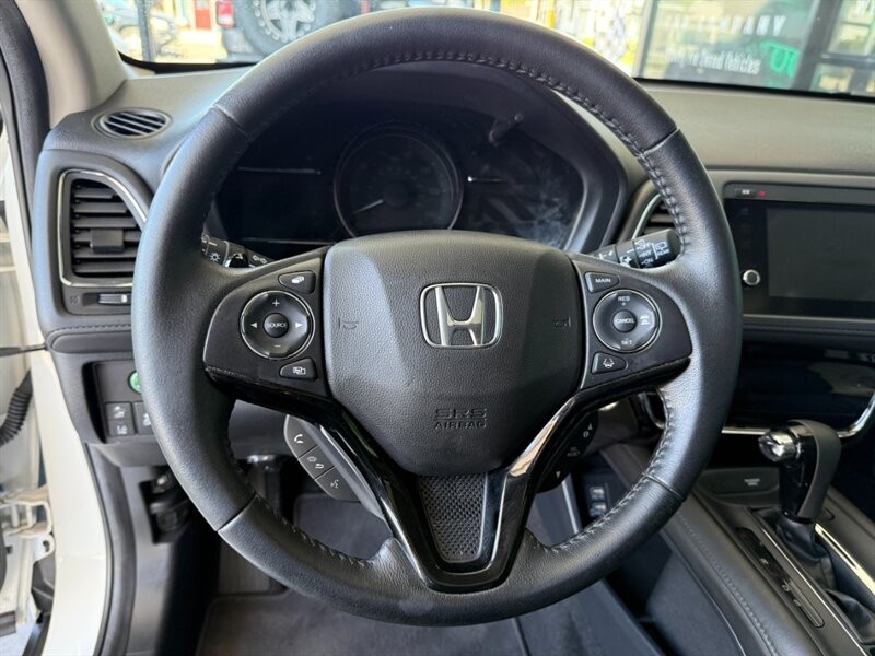 Honda HR-V Vehicle Full-screen Gallery Image 21