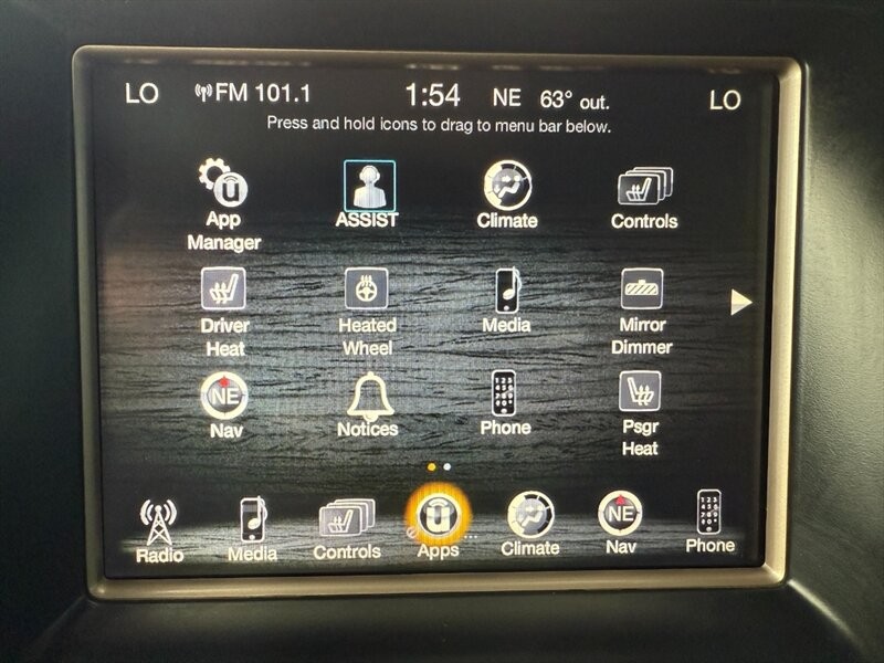 Jeep Grand Cherokee Vehicle Full-screen Gallery Image 33