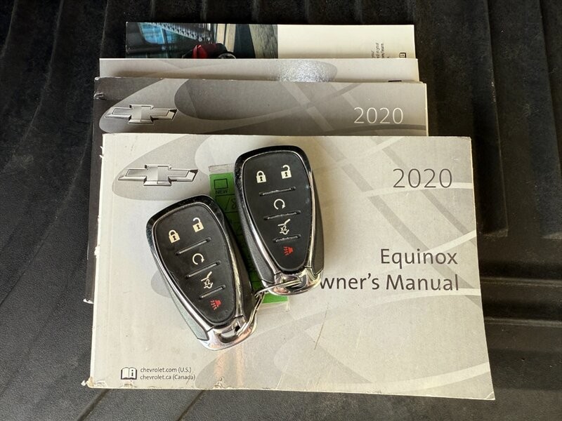 Chevrolet Equinox Vehicle Full-screen Gallery Image 38