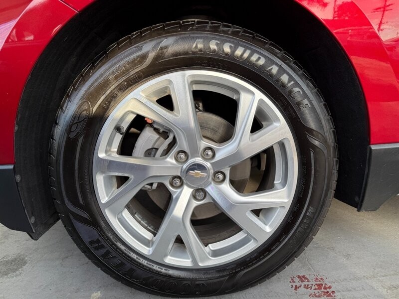 Chevrolet Equinox Vehicle Full-screen Gallery Image 40