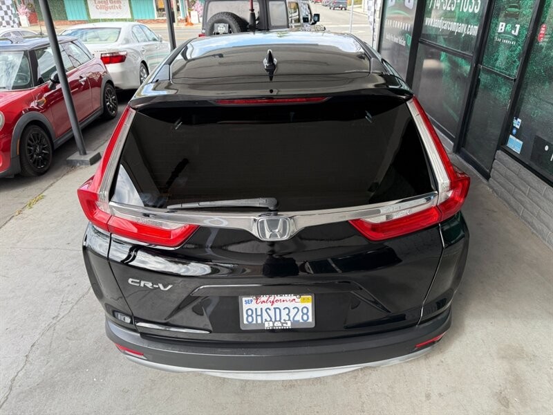 Honda CR-V Vehicle Full-screen Gallery Image 15