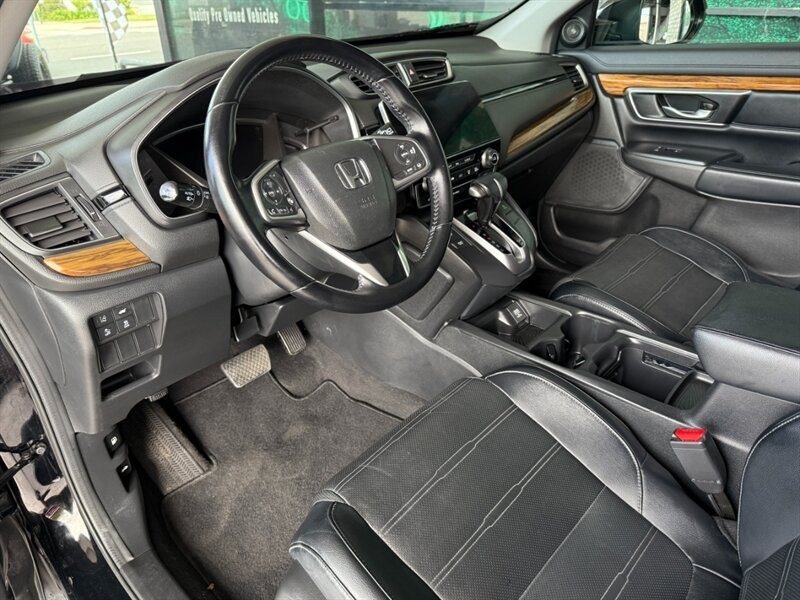 Honda CR-V Vehicle Full-screen Gallery Image 18