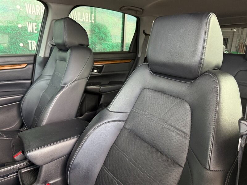 Honda CR-V Vehicle Full-screen Gallery Image 20