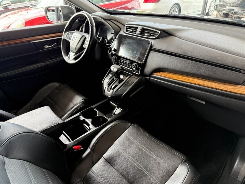 Honda CR-V Vehicle Full-screen Gallery Image 30