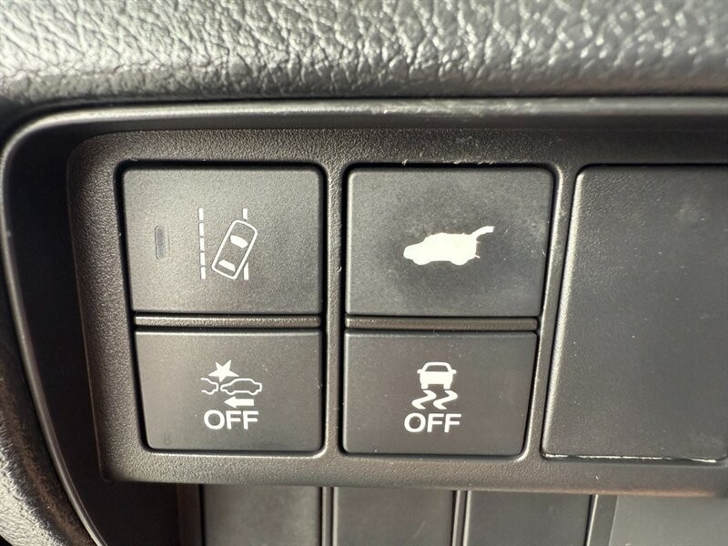 Honda CR-V Vehicle Full-screen Gallery Image 37