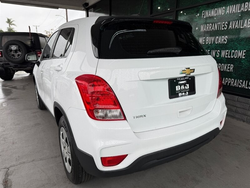 Chevrolet Trax Vehicle Full-screen Gallery Image 07