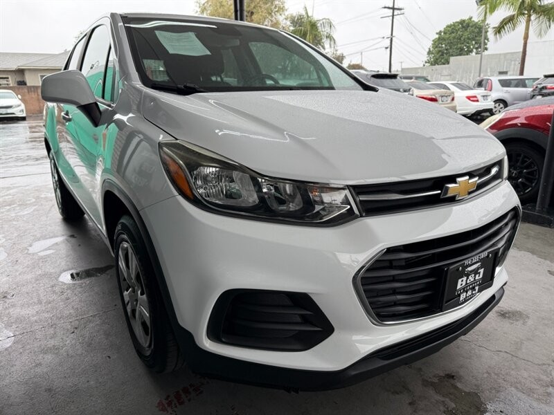 Chevrolet Trax Vehicle Full-screen Gallery Image 09