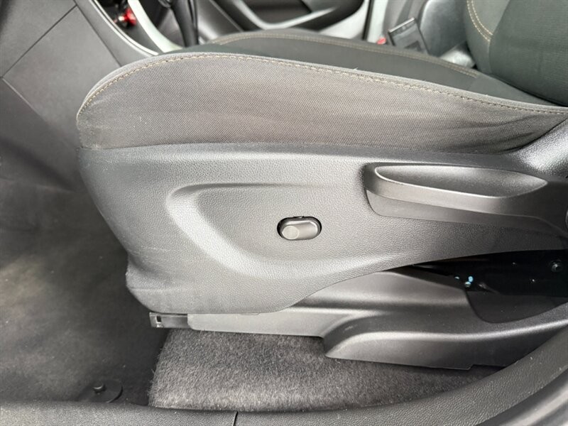 Chevrolet Trax Vehicle Full-screen Gallery Image 19