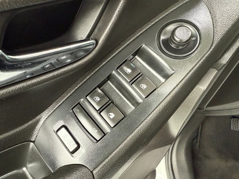 Chevrolet Trax Vehicle Full-screen Gallery Image 23