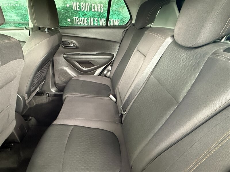 Chevrolet Trax Vehicle Full-screen Gallery Image 24