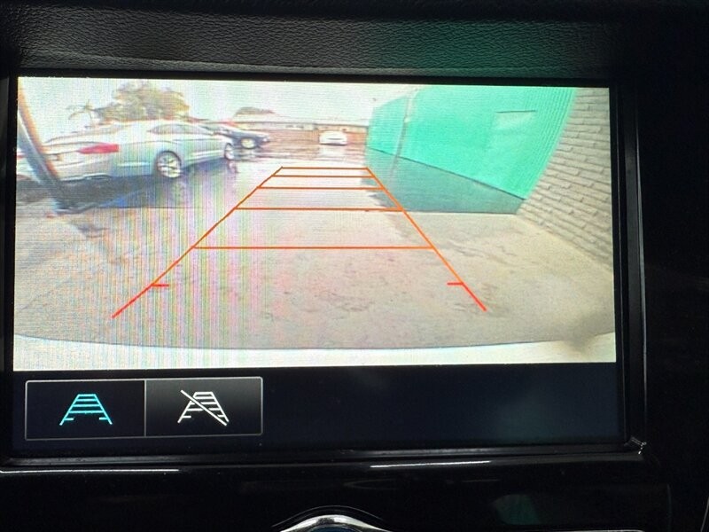 Chevrolet Trax Vehicle Full-screen Gallery Image 30