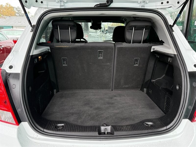 Chevrolet Trax Vehicle Full-screen Gallery Image 33