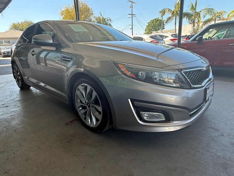 Kia Optima Vehicle Full-screen Gallery Image 08