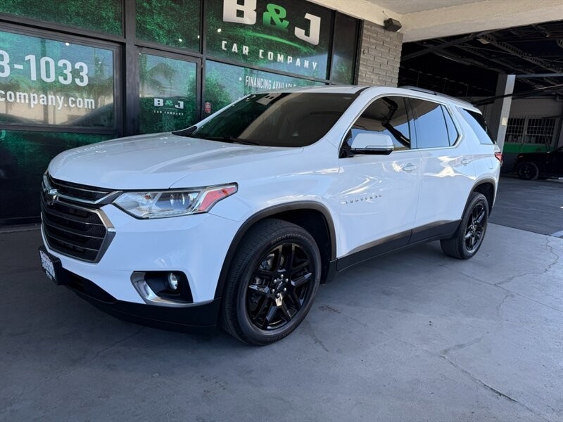 Chevrolet Traverse Vehicle Full-screen Gallery Image 01