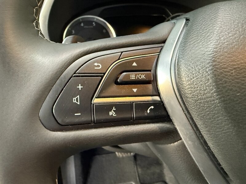 INFINITI QX50 Vehicle Full-screen Gallery Image 23