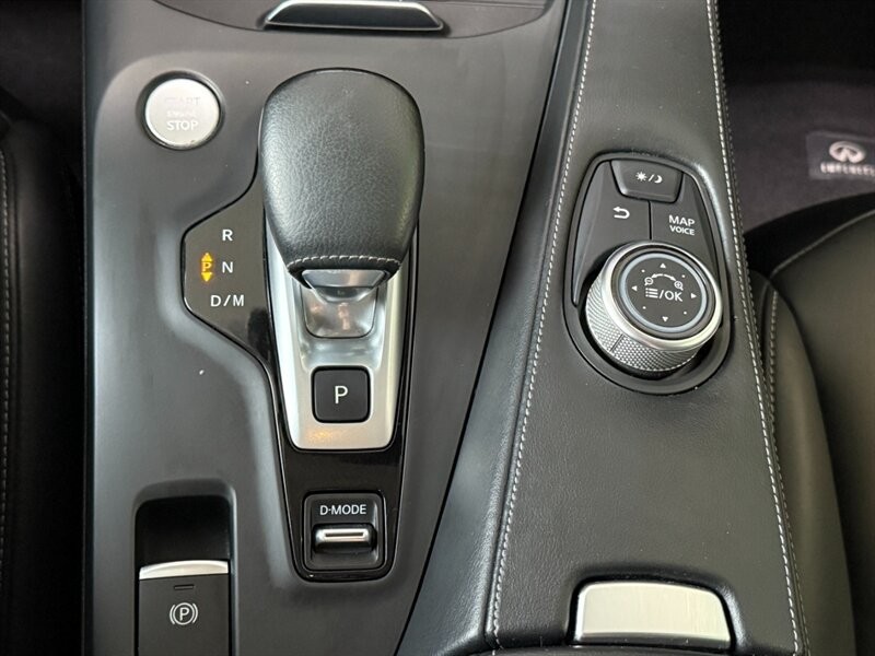 INFINITI QX50 Vehicle Full-screen Gallery Image 38