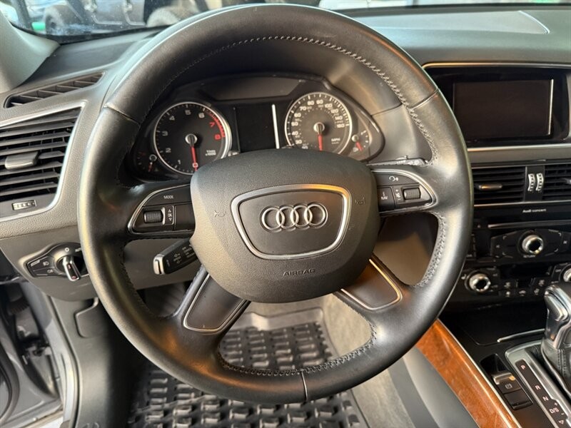Audi Q5 Vehicle Full-screen Gallery Image 22