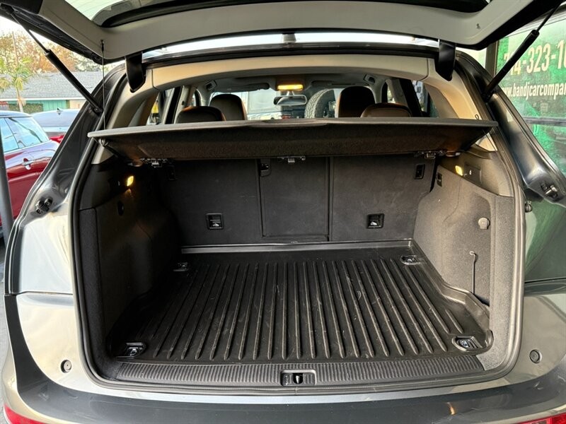 Audi Q5 Vehicle Full-screen Gallery Image 37