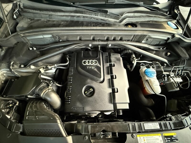 Audi Q5 Vehicle Full-screen Gallery Image 38