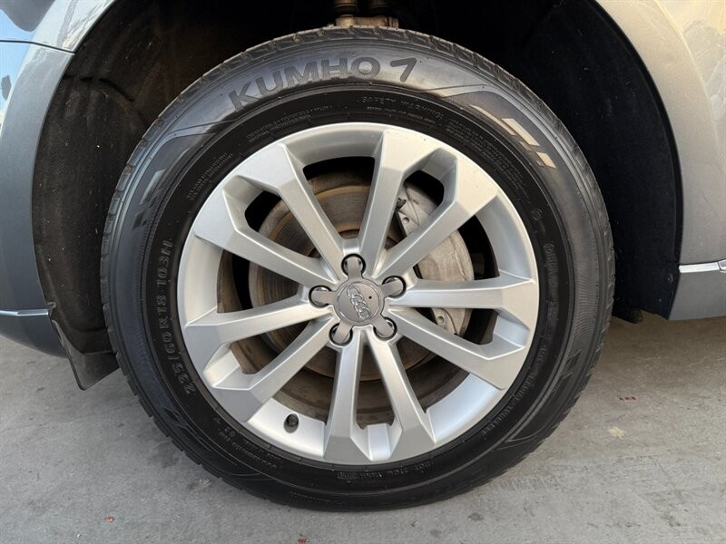 Audi Q5 Vehicle Full-screen Gallery Image 39