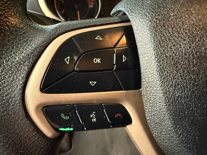 Jeep Cherokee Vehicle Full-screen Gallery Image 20