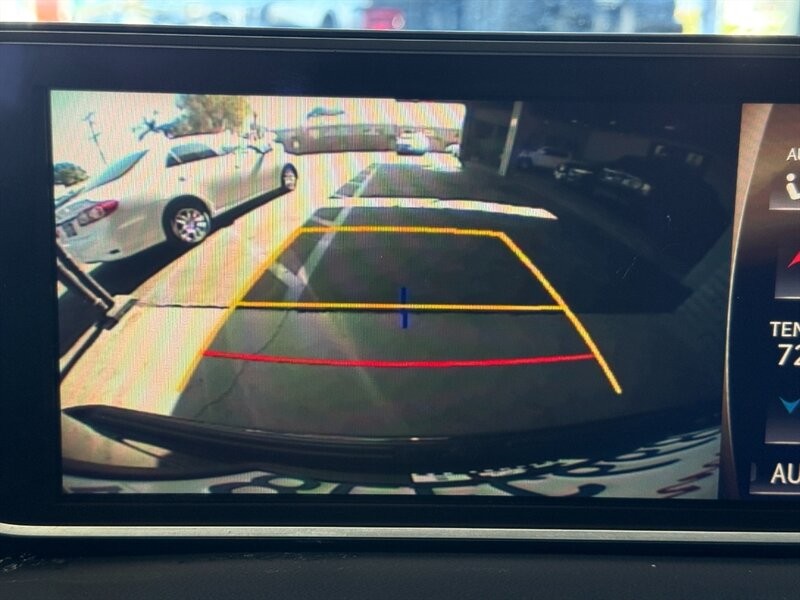 Lexus RX 350 Vehicle Full-screen Gallery Image 36