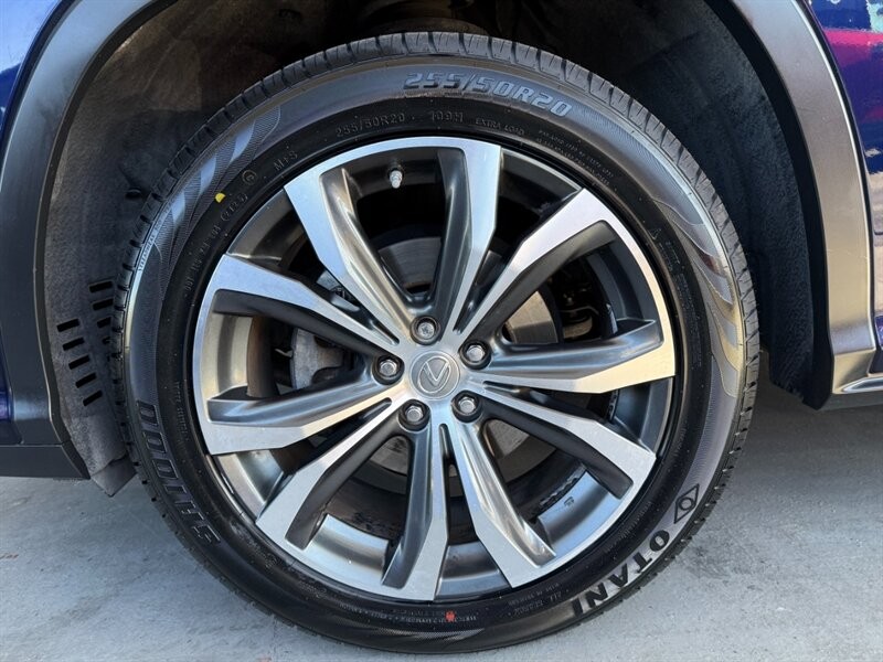 Lexus RX 350 Vehicle Full-screen Gallery Image 43