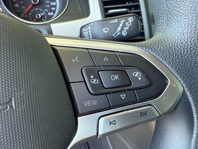 Volkswagen Atlas Vehicle Full-screen Gallery Image 21