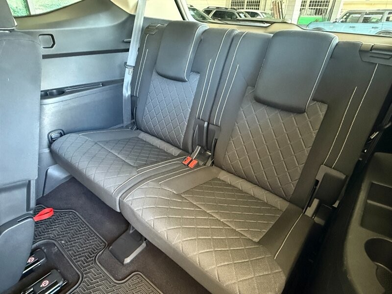 Volkswagen Atlas Vehicle Full-screen Gallery Image 25