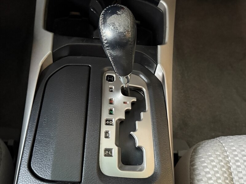 Toyota 4Runner Vehicle Full-screen Gallery Image 33