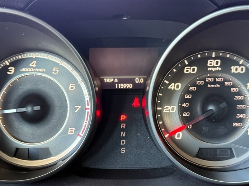 Acura MDX Vehicle Full-screen Gallery Image 34