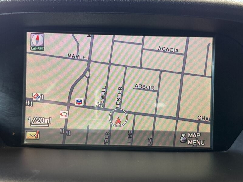 Acura MDX Vehicle Full-screen Gallery Image 36