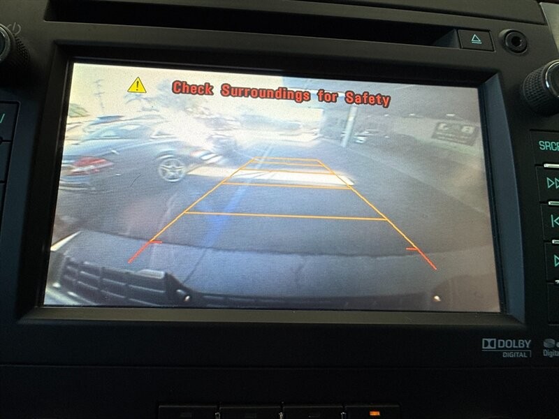 GMC Sierra 3500HD Vehicle Full-screen Gallery Image 39