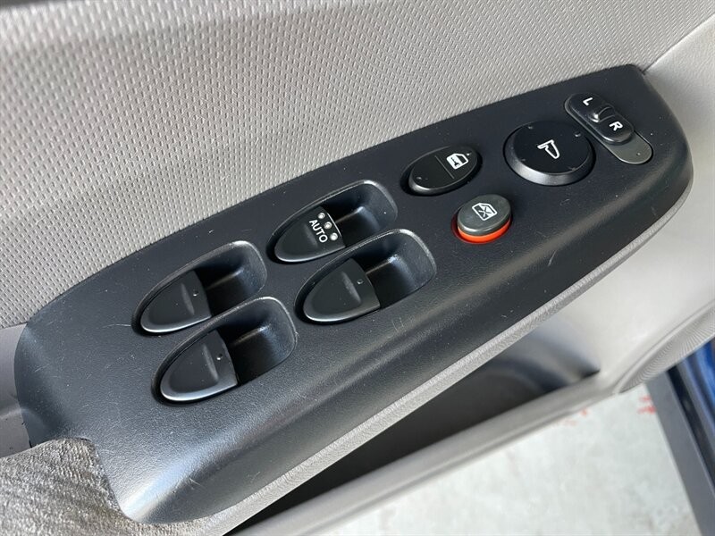 Honda Civic Sedan Vehicle Full-screen Gallery Image 22