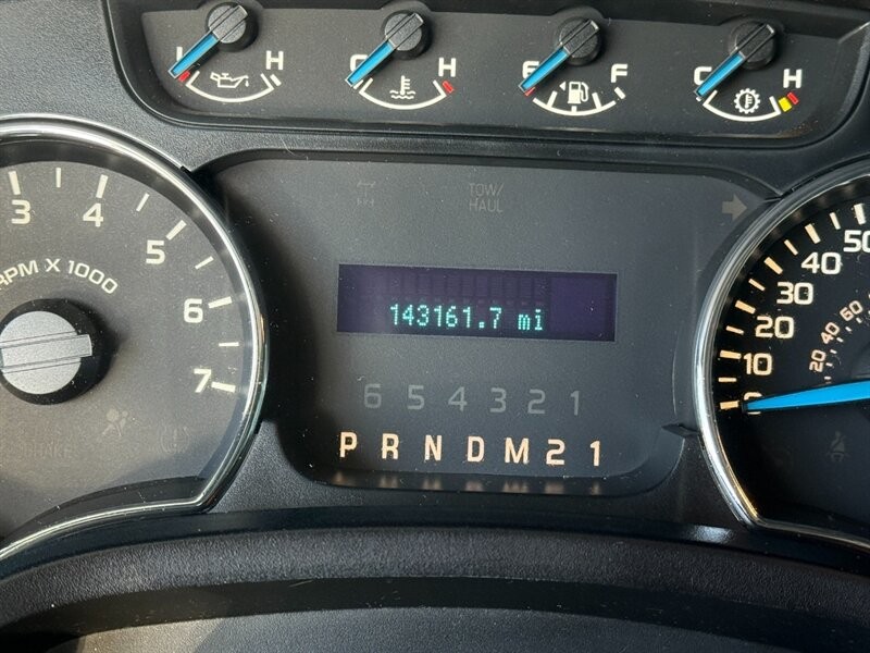 Ford F-150 Vehicle Full-screen Gallery Image 30